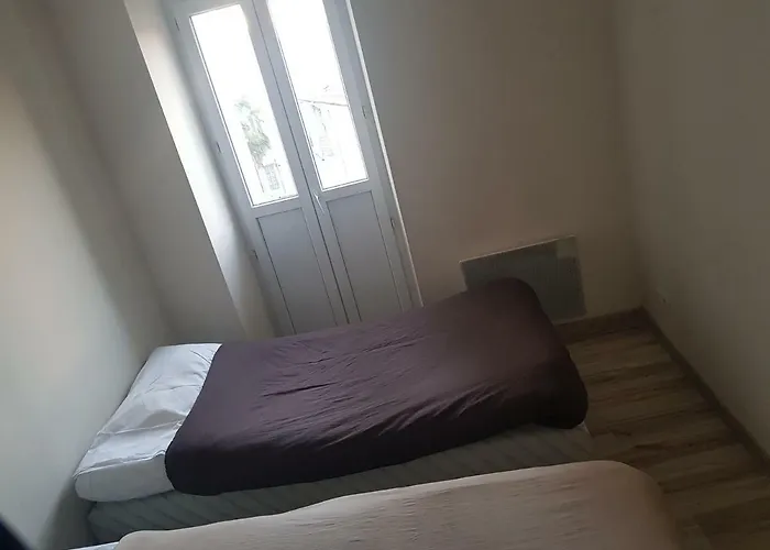 13 Rue De La Fontaine F11
